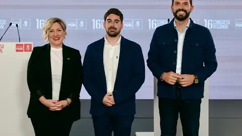 Vega y Cotrina confrontan modelos en un debate de "guante blanco" Vega y Cotrina confrontan modelos en un debate de "guante blanco"