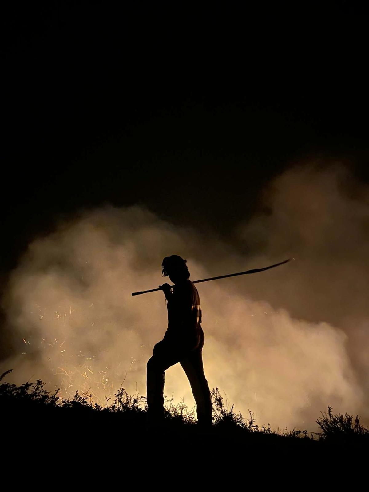 Cantabria mantiene activos dos incendios forestales, localizados en Vega de Pas y Los Tojos Cantabria mantiene activos dos incendios forestales, localizados en Vega de Pas y Los Tojos