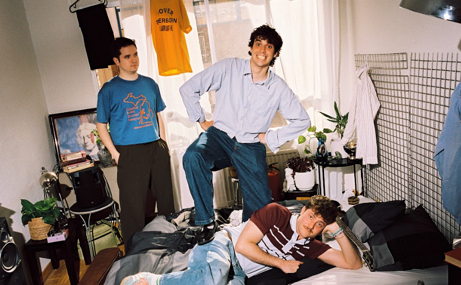 KARAVANA cierra su gira “Entre Amores y Errores” el 10 de abril en Valencia KARAVANA cierra su gira “Entre Amores y Errores” el 10 de abril en Valencia