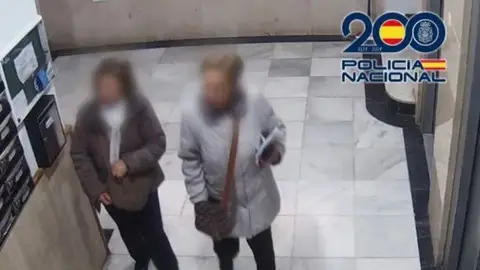 Detenida en Almería una mujer de 73 años por estafar a mayores haciéndose pasar por trabajadora social Detenida en Almería una mujer de 73 años por estafar a mayores haciéndose pasar por trabajadora social