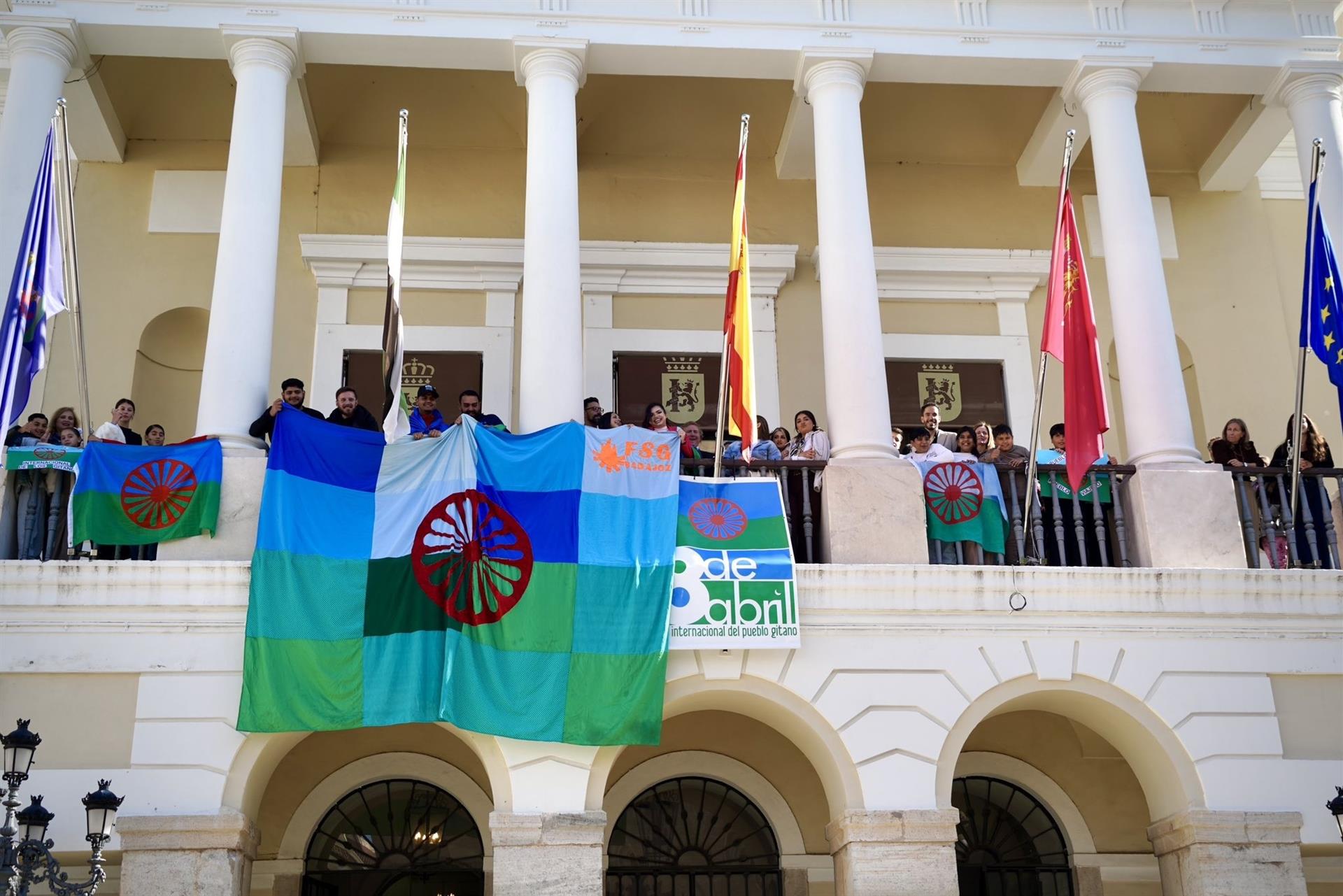 El pueblo gitano reclama en Badajoz que conocer es "necesario" y reconocer es "imprescindible" El pueblo gitano reclama en Badajoz que conocer es "necesario" y reconocer es "imprescindible"