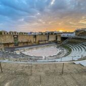 Itálica programa visitas guiadas gratuitas en primavera que incluyen el teatro romano y las termas menores