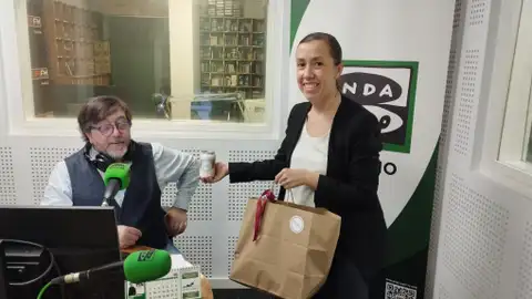 Fátima Nieves de Inesita Café visita Onda Cero Ourense Fátima Nieves de Inesita Café visita Onda Cero Ourense