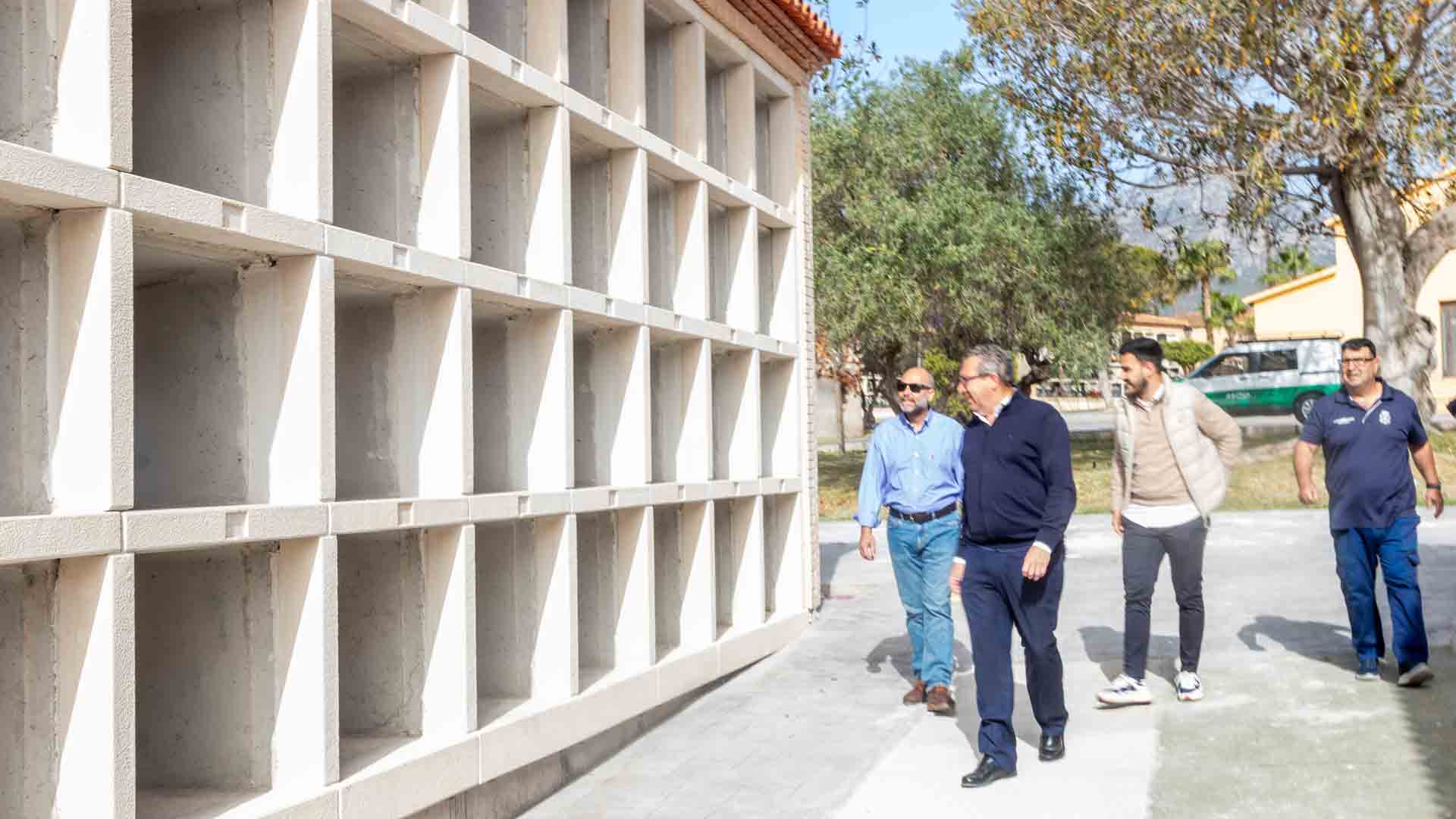 Benidorm finaliza la construcción de un nuevo bloque con 96 nichos en el cementerio de Sant Jaume Benidorm finaliza la construcción de un nuevo bloque con 96 nichos en el cementerio de Sant Jaume