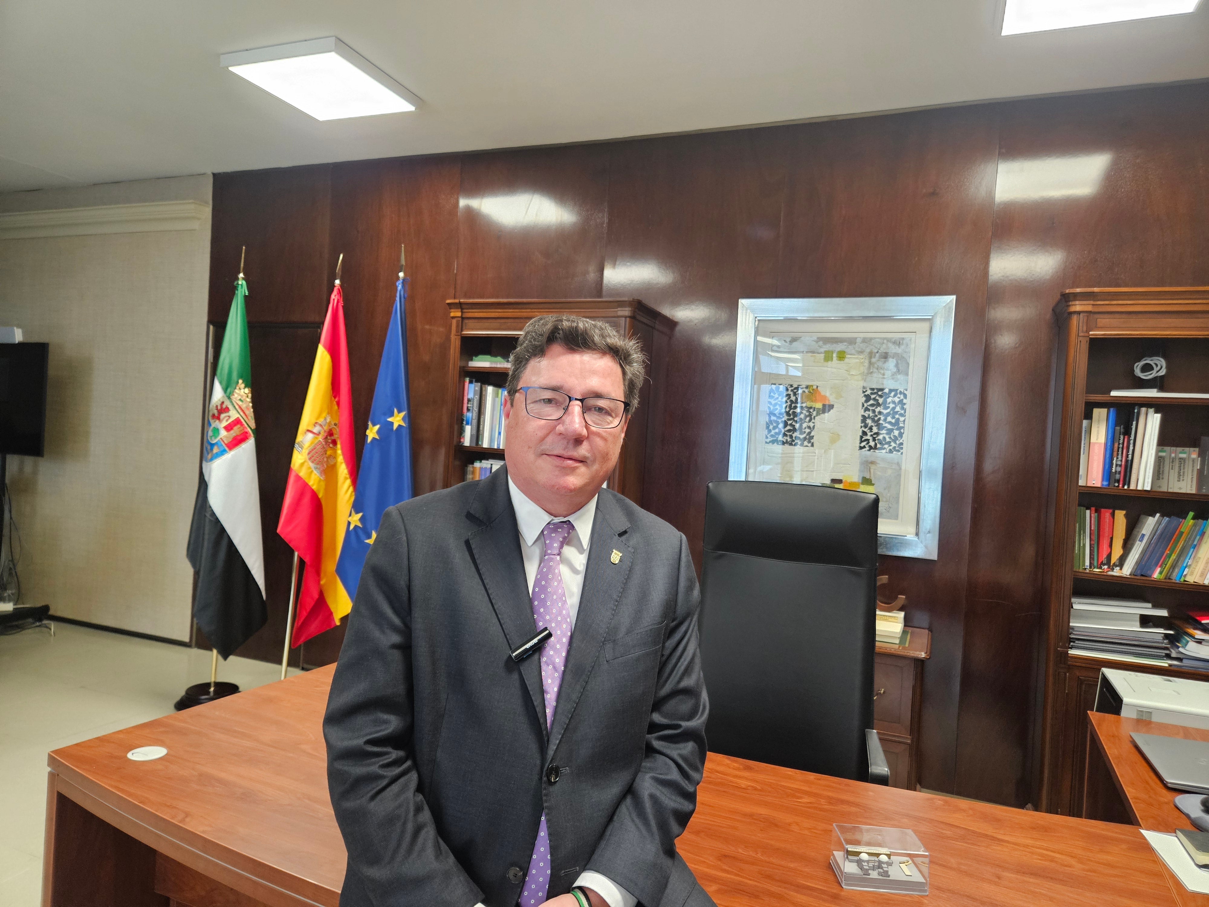 La economía extremeña creció por encima de las previsiones, un 2,6% en 2025 La economía extremeña creció por encima de las previsiones, un 2,6% en 2025