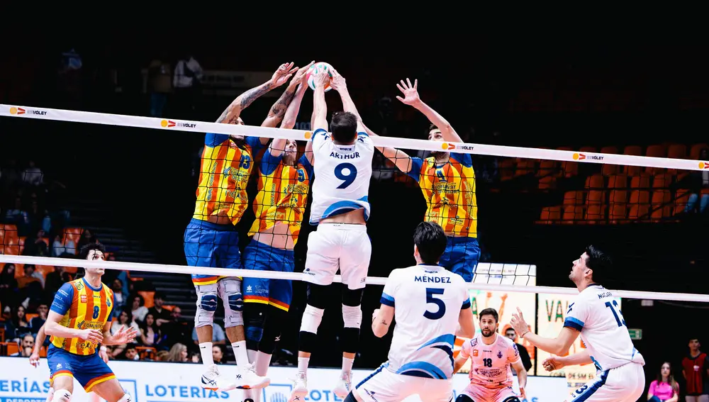 Léleman Conqueridor y CV Melilla abren fuego en los playoffs Léleman Conqueridor y CV Melilla abren fuego en los playoffs