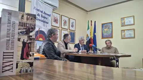 La 28ª edición del Festival de Teatro Grecolatino programa siete obras en el teatro romano de Mérida La 28ª edición del Festival de Teatro Grecolatino programa siete obras en el teatro romano de Mérida