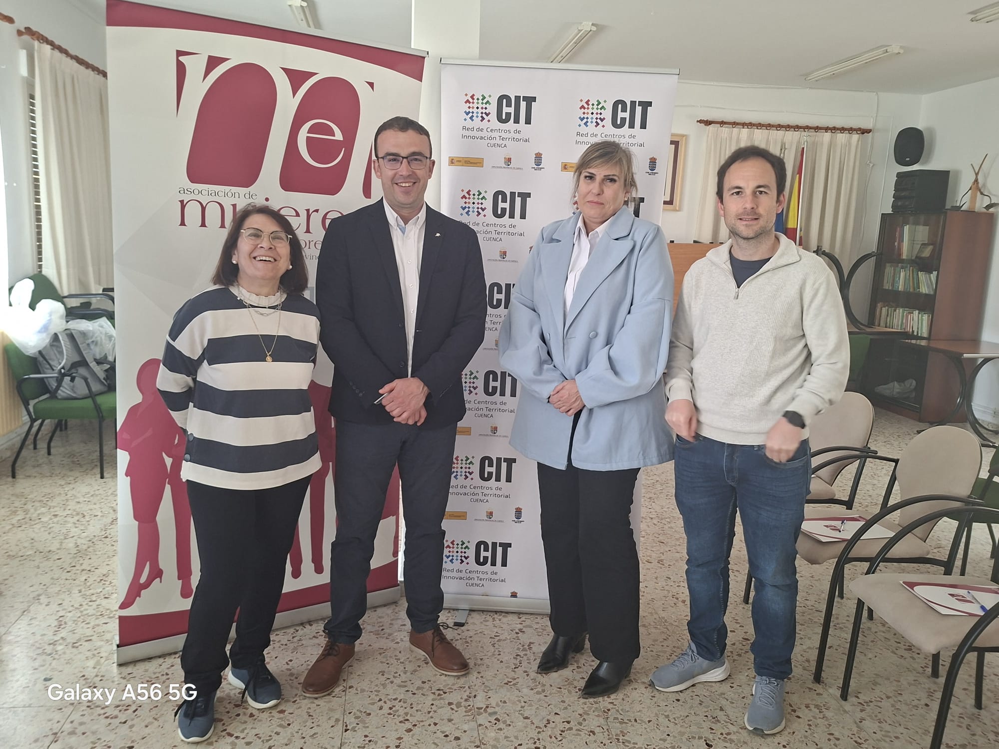 Vara de Rey impulsa el emprendimiento rural con una jornada informativa de AMEP Vara de Rey impulsa el emprendimiento rural con una jornada informativa de AMEP