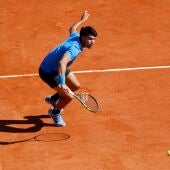  Alcaraz sufre para llegar a cuartos de final