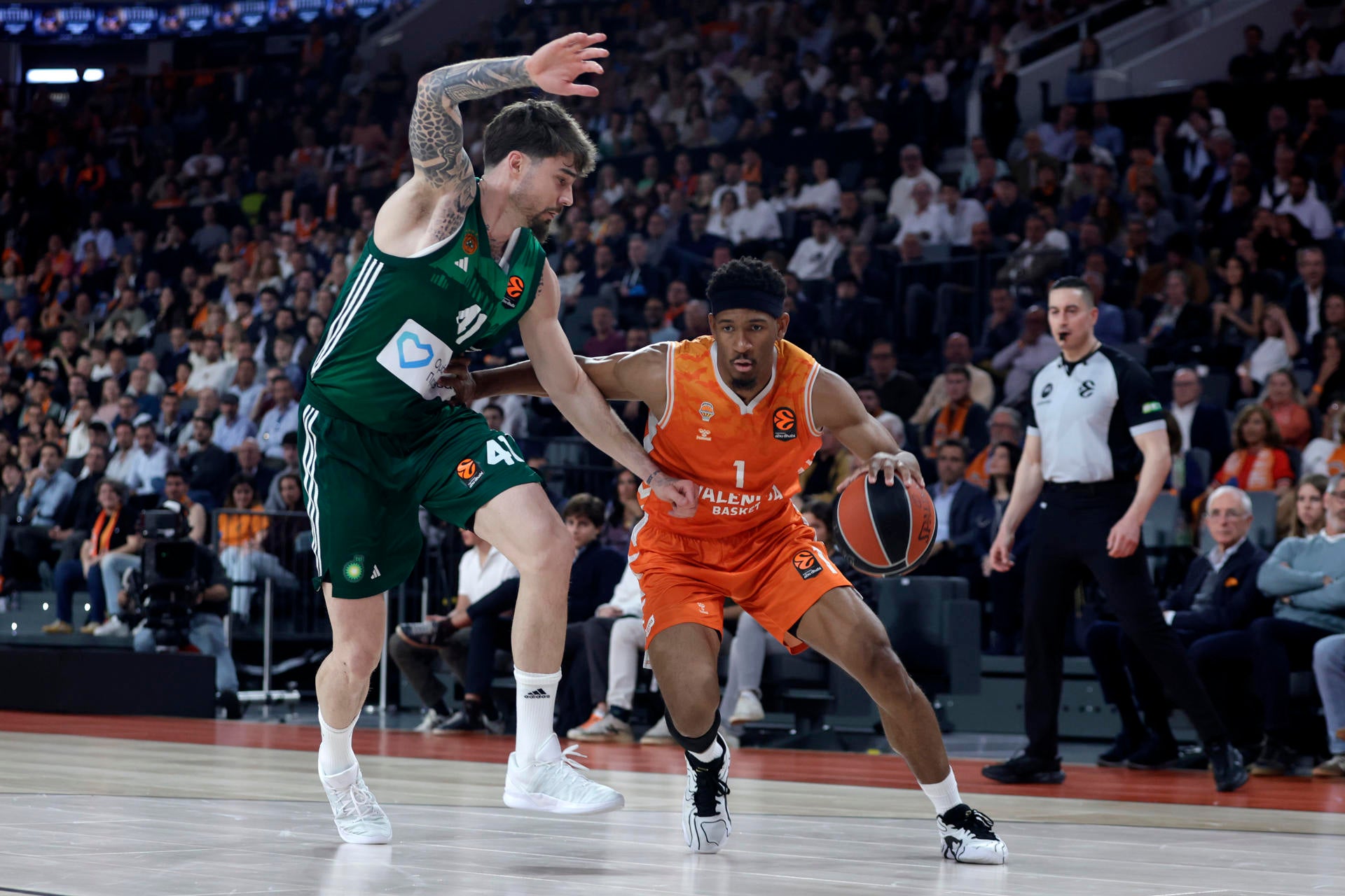 ¡Histórico! Valencia Basket se asegura el factor pista en los cuartos de final de la Euroliga por primera vez en su historia ¡Histórico! Valencia Basket se asegura el factor pista en los cuartos de final de la Euroliga por primera vez en su historia