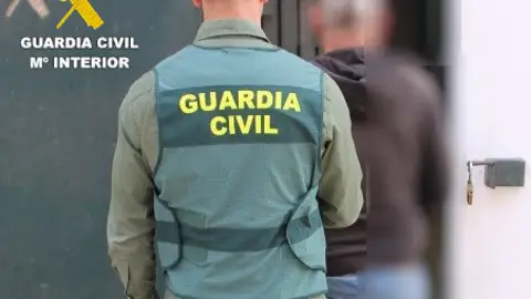 Desarticulada en Vinaròs una organización criminal dedicada a estafas bancarias mediante falsedad documental Desarticulada en Vinaròs una organización criminal dedicada a estafas bancarias mediante falsedad documental