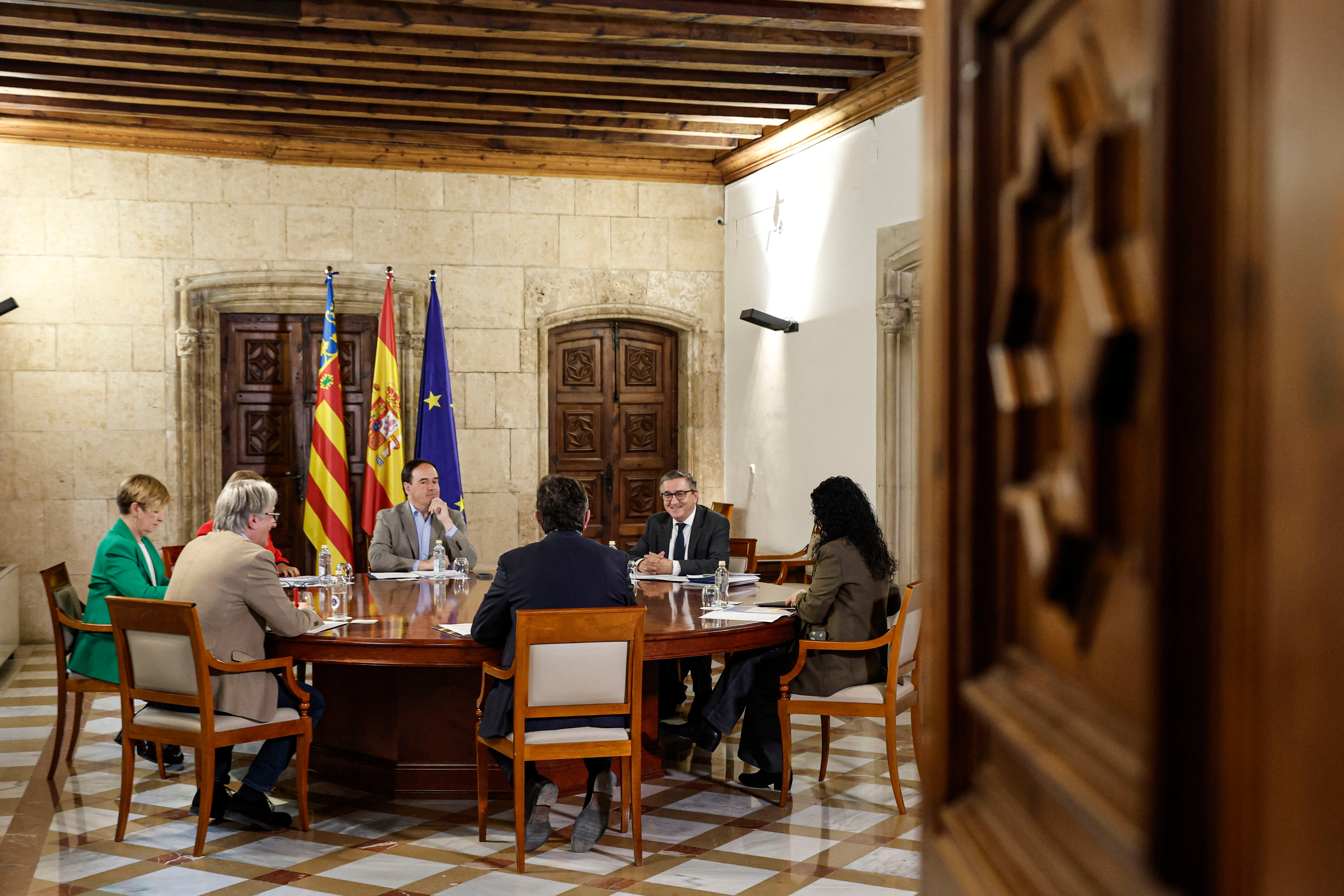 La Generalitat movilizará 421 millones en 27 medidas ante la guerra de Irán, con ayudas a alquiler e hipotecas La Generalitat movilizará 421 millones en 27 medidas ante la guerra de Irán, con ayudas a alquiler e hipotecas