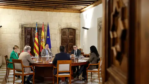 El president de la Generalitat, Juanfran Pérez Llorca, preside la reunión de la Mesa de Diálogo Social. El president de la Generalitat, Juanfran Pérez Llorca, preside la reunión de la Mesa de Diálogo Social.