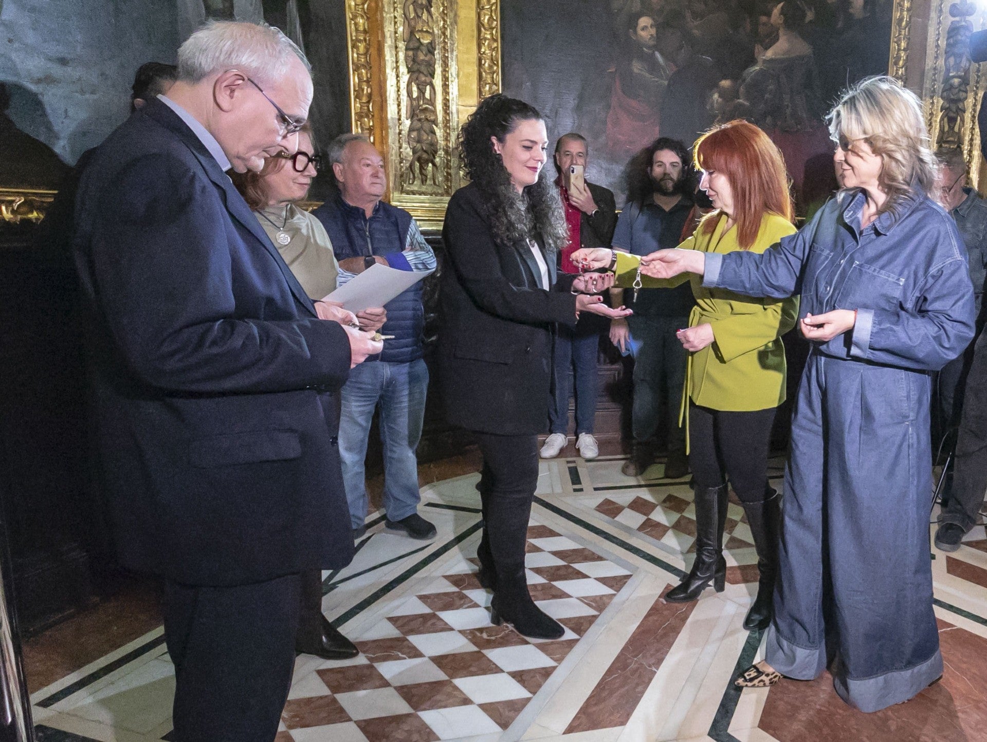 Termina con éxito la tradicional prueba de llaves del camarín de la Santa Faz Termina con éxito la tradicional prueba de llaves del camarín de la Santa Faz