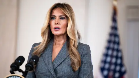 La primera dama, Melania Trump, en una comparecencia ante medios estadounidenses La primera dama, Melania Trump, en una comparecencia ante medios estadounidenses