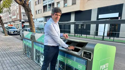 El Ayuntamiento de Almassora amplía la red de reciclaje con siete nuevos puntos limpios de proximidad El Ayuntamiento de Almassora amplía la red de reciclaje con siete nuevos puntos limpios de proximidad