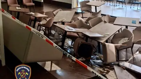 Los más de 500 huéspedes del hotel del derrumbe en Calvià serán realojados en establecimientos de la misma cadena Los más de 500 huéspedes del hotel del derrumbe en Calvià serán realojados en establecimientos de la misma cadena