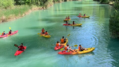 Aguas del río Júcar a su paso por Cuenca Aguas del río Júcar a su paso por Cuenca