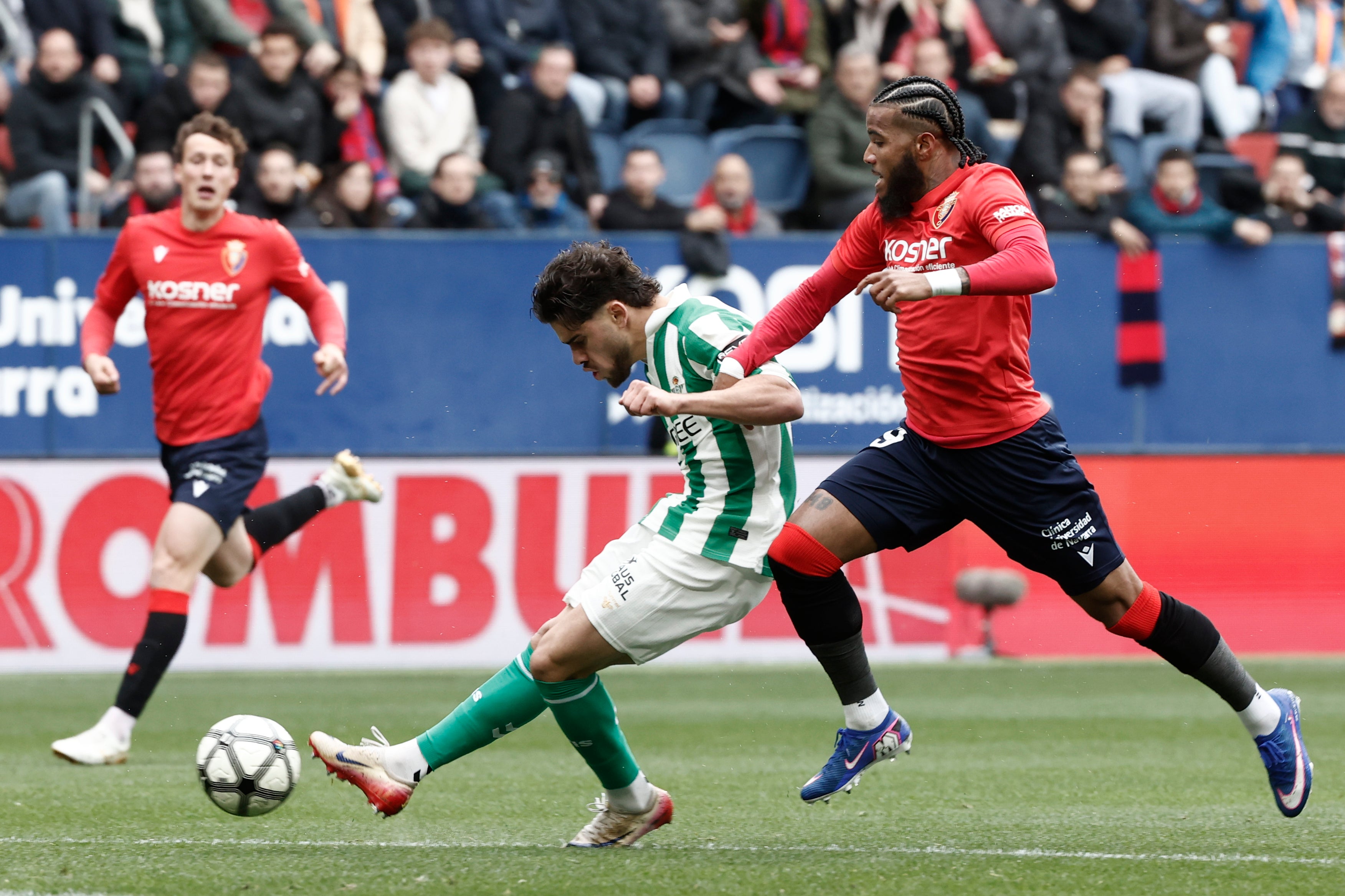 El Betis empata en El Sadar y ya son siete partidos sin ganar El Betis empata en El Sadar y ya son siete partidos sin ganar