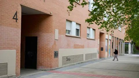 Imagen del edificio desde el que se ha precipitado una mujer de 37 años en Pamplona Imagen del edificio desde el que se ha precipitado una mujer de 37 años en Pamplona