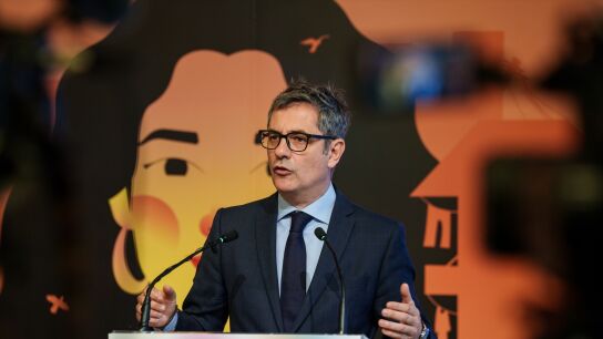 El ministro de la Presidencia, Justicia y Relaciones con las Cortes, F&eacute;lix Bola&ntilde;os, preside el acto de presentaci&oacute;n de la nueva convocatoria de las becas SER&Eacute; 2026,