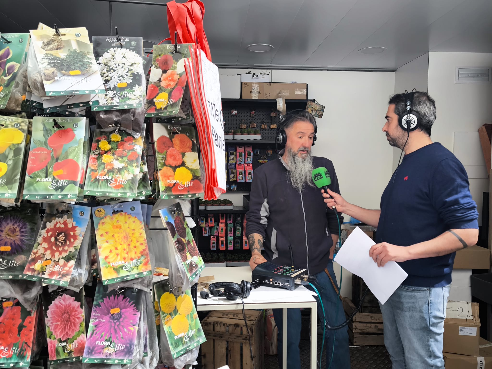 La nova (i temporal) realitat dels floristes de La Rambla La nova (i temporal) realitat dels floristes de La Rambla