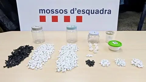 Embolcalls de cocaïna del detingut Embolcalls de cocaïna del detingut