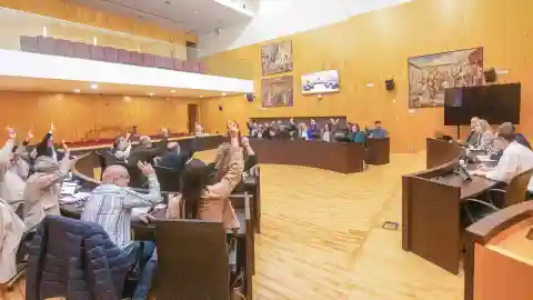 Benidorm aprueba en pleno iniciar los trámites del nuevo contrato de la ORA y del Benidorm Open Arena Benidorm aprueba en pleno iniciar los trámites del nuevo contrato de la ORA y del Benidorm Open Arena