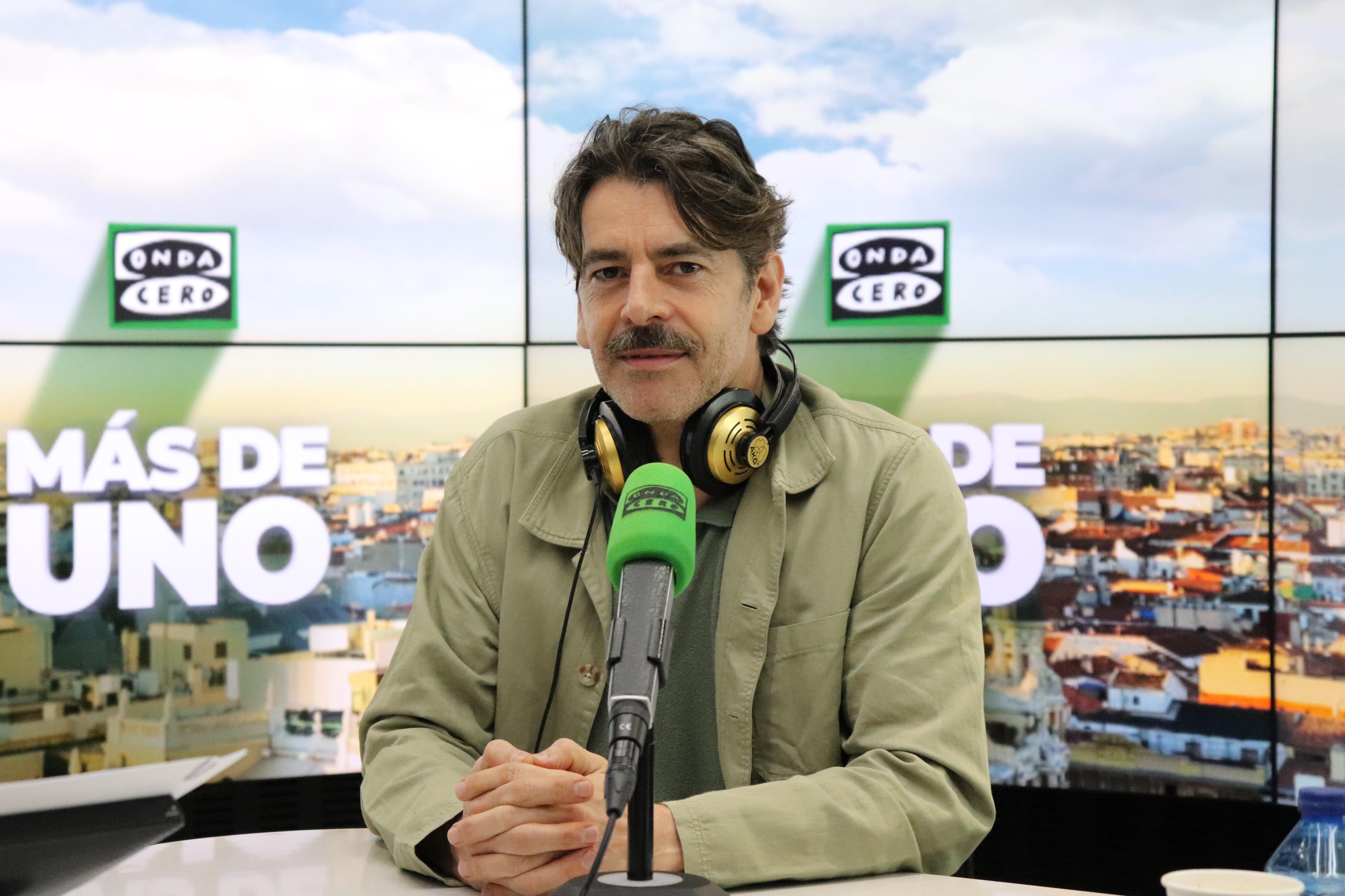 Eduardo Noriega se sumerge en el cine de terror con 'La ahorcada': "Es la historia de una mujer que no se quiere ir" Eduardo Noriega se sumerge en el cine de terror con 'La ahorcada': "Es la historia de una mujer que no se quiere ir"