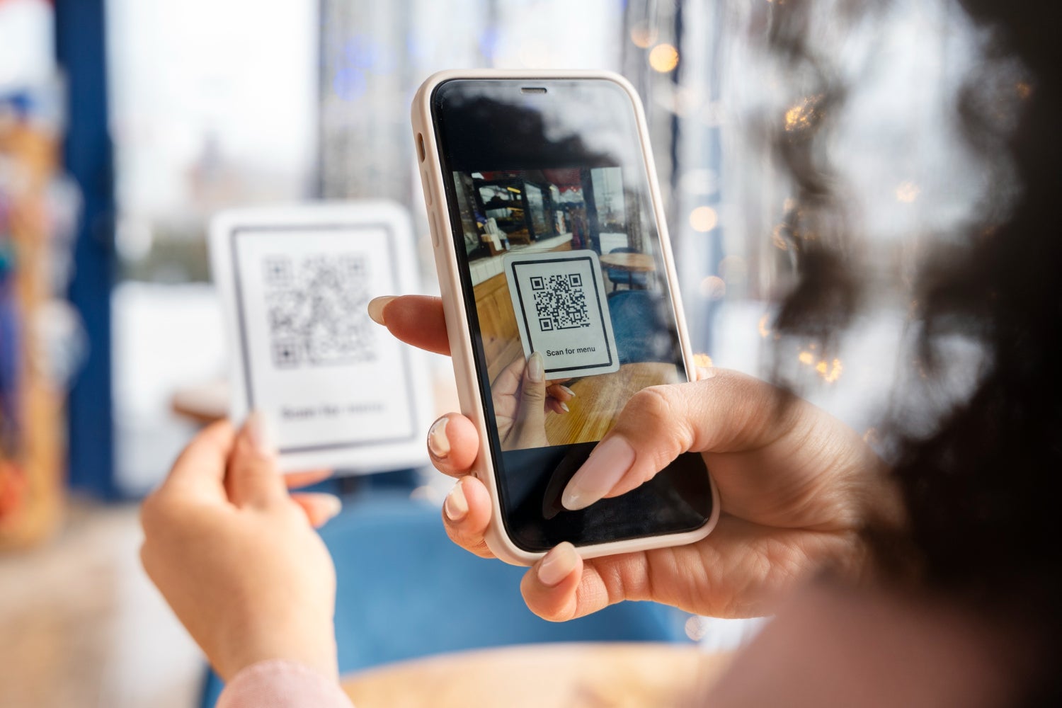El "truco infalible" de la Policía para que no te estafen al escanear códigos QR El "truco infalible" de la Policía para que no te estafen al escanear códigos QR