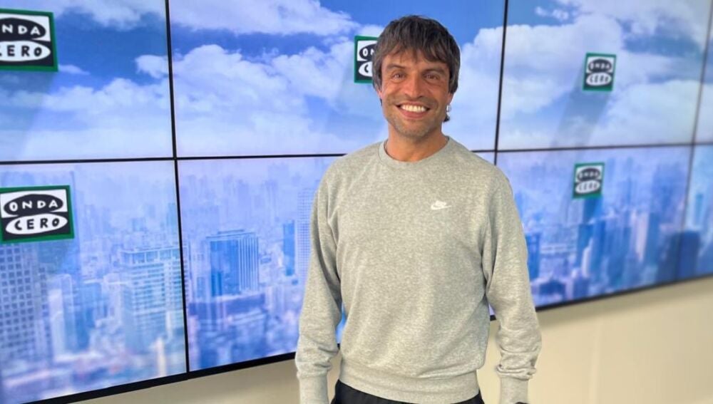 Manu Guix ha presentat els seu nou disc als estudis d'Onda Cero Barcelona a La Rambla de Barcelona