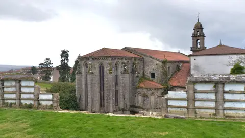 El Concello de Santiago anuncia que este miércoles empezarán los trabajos de levantamiento topográfico de la zona del derrumbe en Bonaval El Concello de Santiago anuncia que este miércoles empezarán los trabajos de levantamiento topográfico de la zona del derrumbe en Bonaval