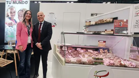 Eva Martínez Abascal y Sergio Pinto en Salón Gourmets Eva Martínez Abascal y Sergio Pinto en Salón Gourmets