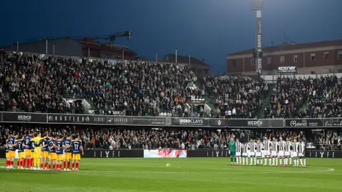 Castalia marca el rumbo a Primera Castalia marca el rumbo a Primera