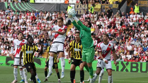 El Rayo Vallecano, ilusionado y precavido para hacer historia en Atenas El Rayo Vallecano, ilusionado y precavido para hacer historia en Atenas