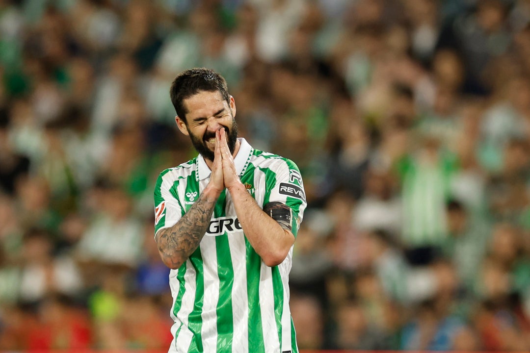 Isco vuelve a la lista del Betis para medirse al Braga Isco vuelve a la lista del Betis para medirse al Braga