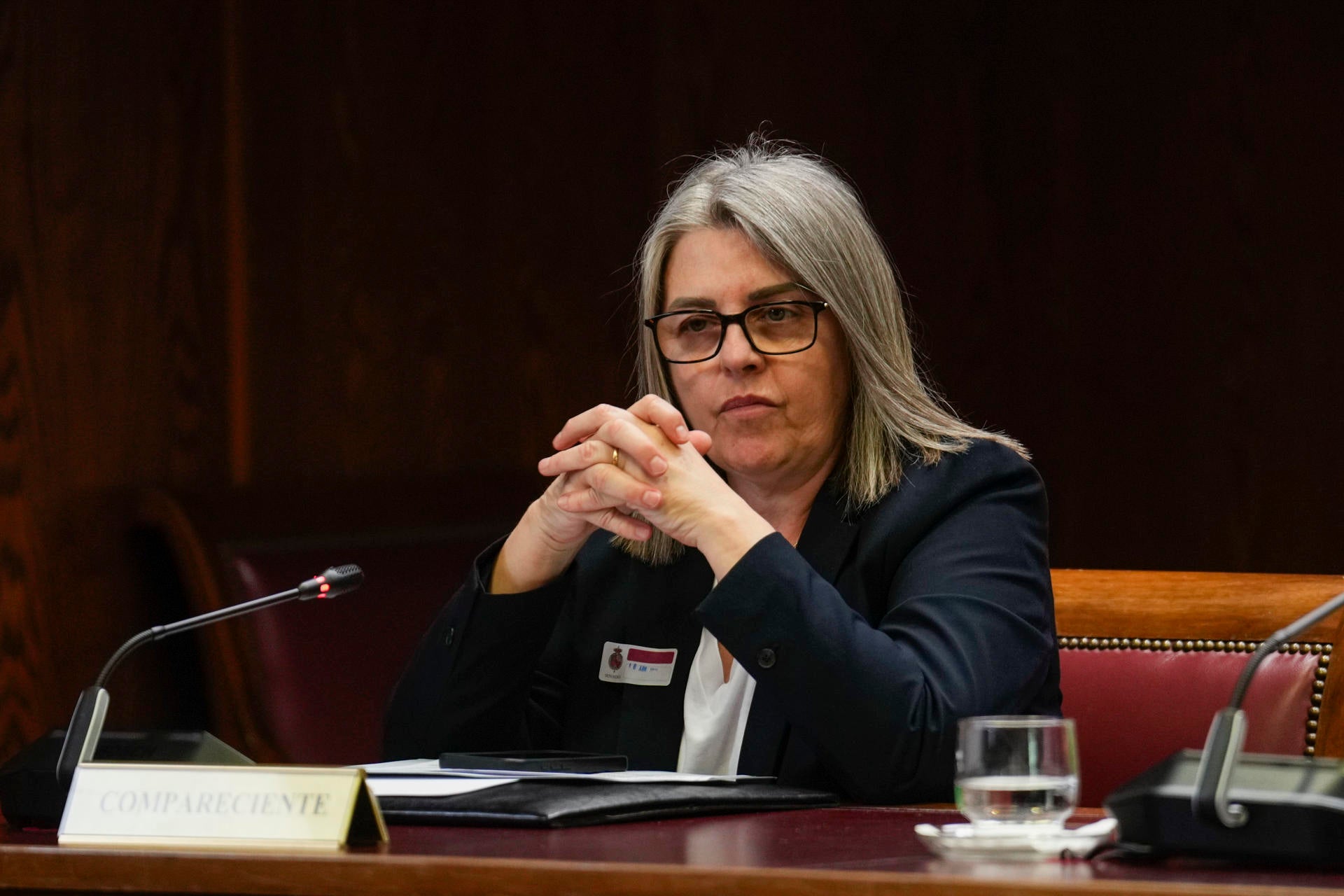 La mujer de Cerdán se niega a declarar y el PP la acusa de "cobarde": "No sé si está comprando en el Corte Inglés..." La mujer de Cerdán se niega a declarar y el PP la acusa de "cobarde": "No sé si está comprando en el Corte Inglés..."