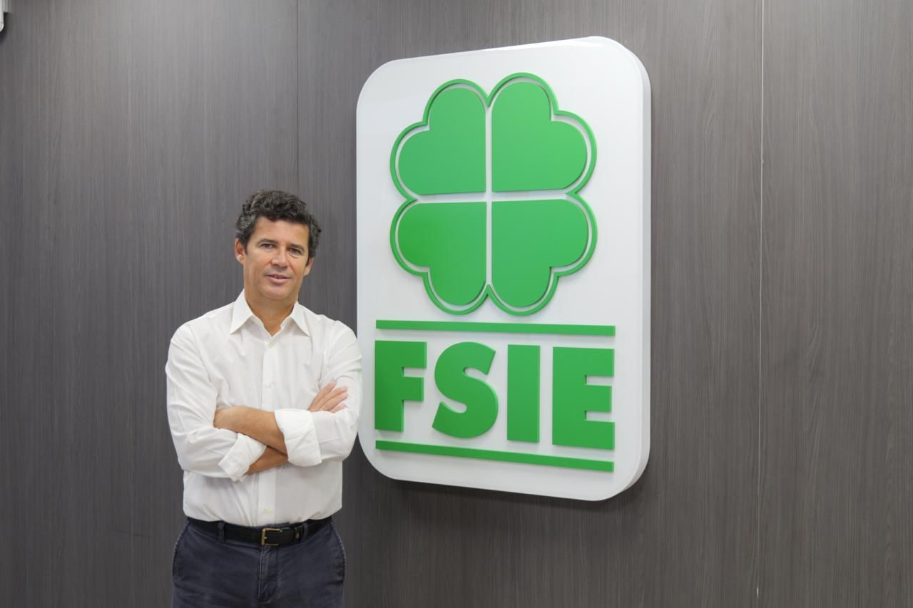 FSIE vuelve a reclamar ante el Ministerio de Educación la reducción de la carga lectiva para el profesorado de la enseñanza concertada FSIE vuelve a reclamar ante el Ministerio de Educación la reducción de la carga lectiva para el profesorado de la enseñanza concertada
