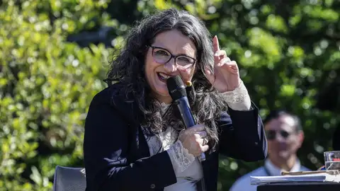 La exvicepresidenta de la Generalitat, Mónica Oltra, en su primer acto público tras regresar a la primera línea política La exvicepresidenta de la Generalitat, Mónica Oltra, en su primer acto público tras regresar a la primera línea política
