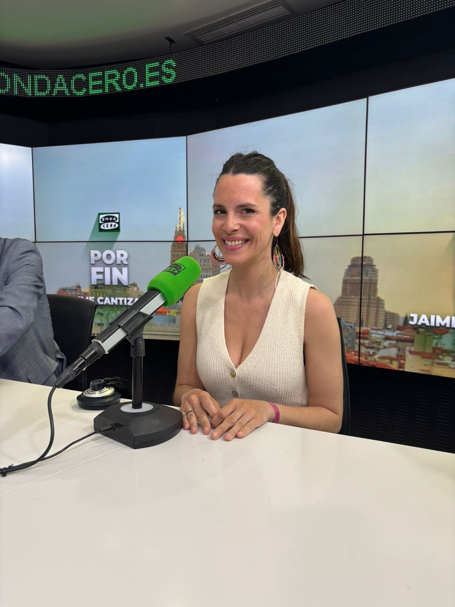 Entrevista en Por Fin 16/04/2026 Cristina Esteban episode artwork