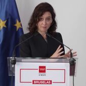 Ayuso no se corta con los mensajes de Koldo y Armengol: "A mí me llama cariño un asesor y le arranco la cabeza"