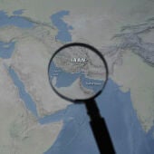 Foto en un mapa del estrecho de Ormuz