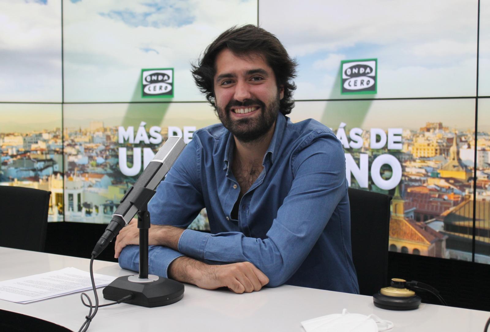 Thriller, periodisme i memòria: el primer Sant Jordi de Daniel Ramírez García-Mina com a novel·lista Thriller, periodisme i memòria: el primer Sant Jordi de Daniel Ramírez García-Mina com a novel·lista