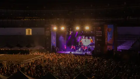 La Fundación El Pimpi "conquista el sol" y llena de solidaridad la plaza de toros de la malagueta La Fundación El Pimpi "conquista el sol" y llena de solidaridad la plaza de toros de la malagueta