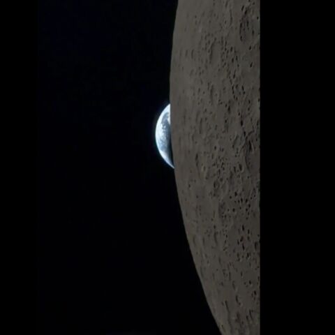 Captura del vídeo de la puesta de la Tierra desde la Luna, grabado durante la misión Artemis II.