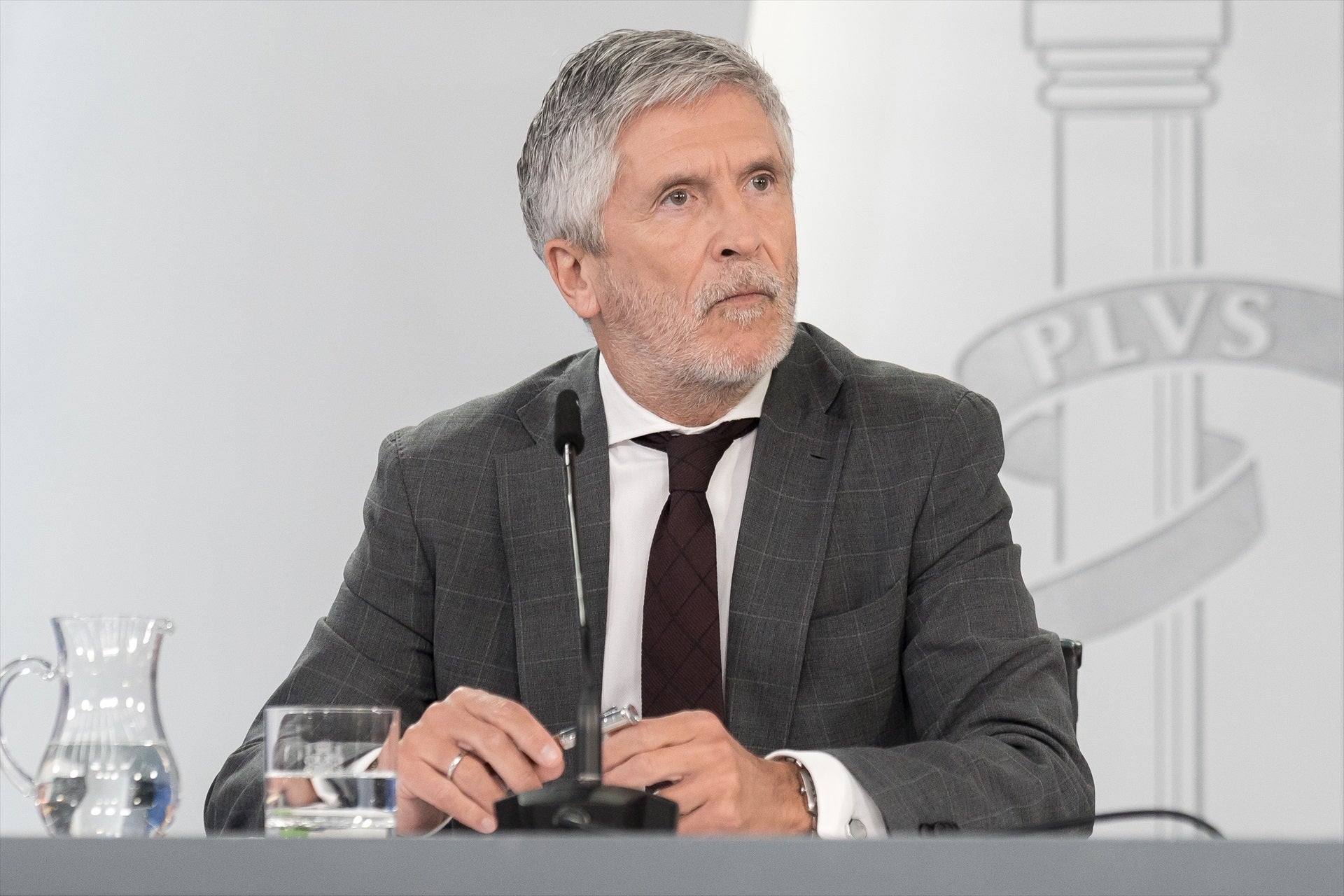 Marlaska aclara qué sucede con la regularización de presos preventivos y el PP critica la "necesidad de regularizar delincuentes" Marlaska aclara qué sucede con la regularización de presos preventivos y el PP critica la "necesidad de regularizar delincuentes"