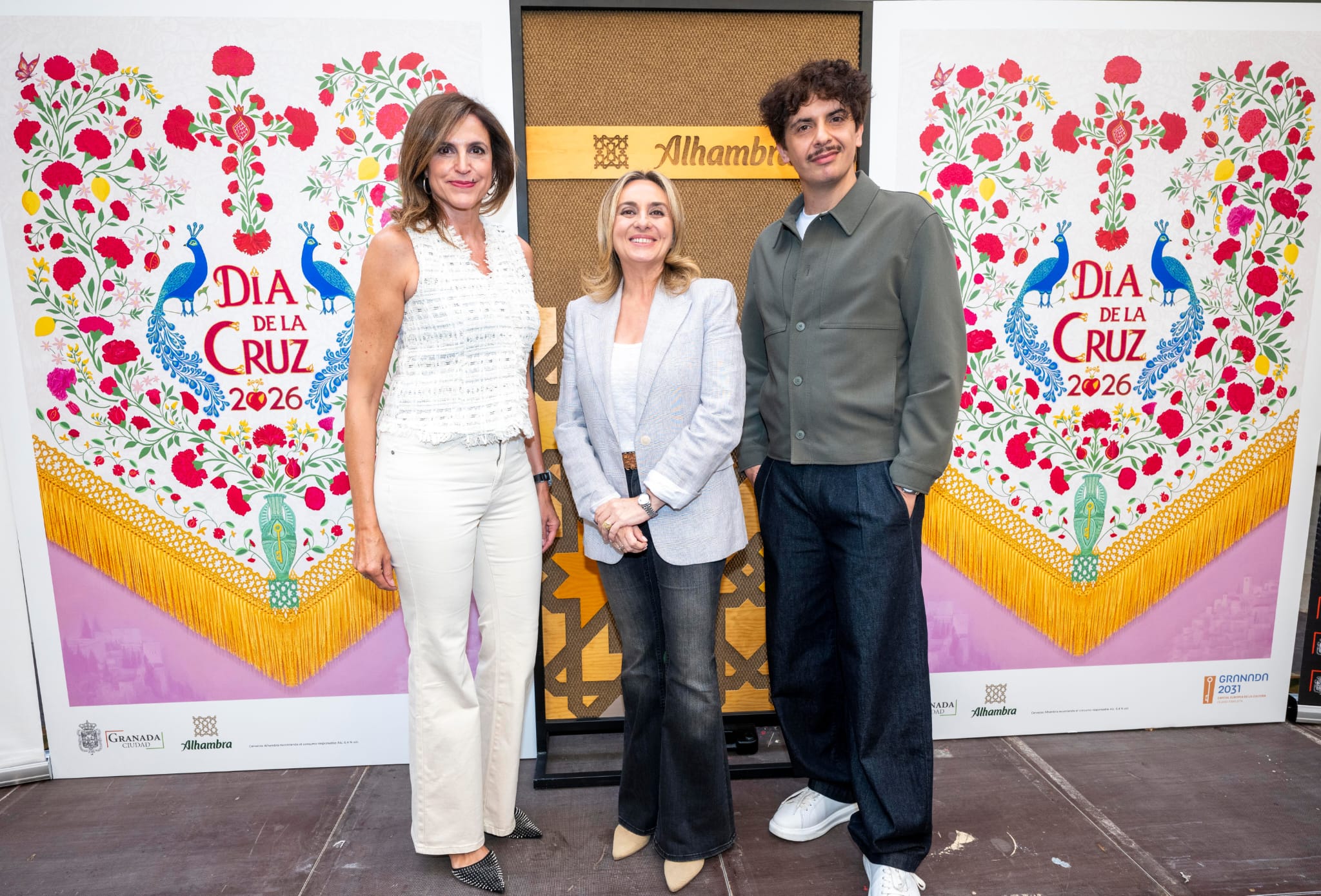 El cartel oficial del Día de la Cruz 2026 de Granada: tradición, arte y simbolismo con sello de EduArtGranada El cartel oficial del Día de la Cruz 2026 de Granada: tradición, arte y simbolismo con sello de EduArtGranada