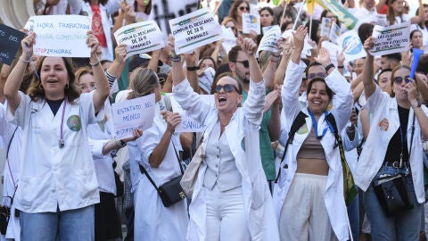 Protestas de m&eacute;dicos en Canarias