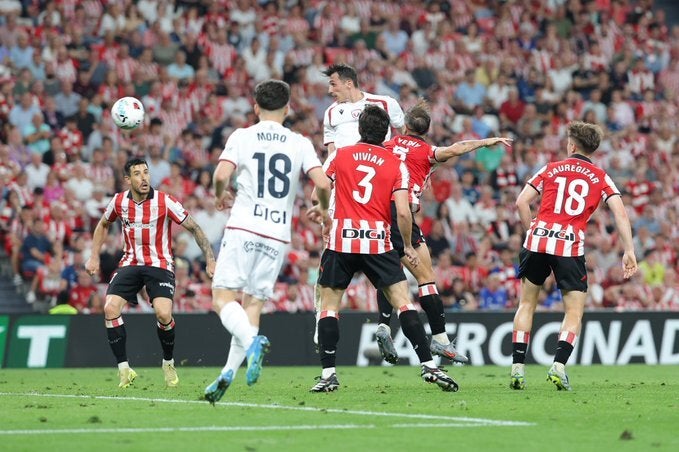 Osasuna se aleja de Europa tras un mal partido en San Mamés Osasuna se aleja de Europa tras un mal partido en San Mamés