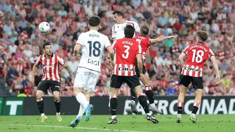 Osasuna se aleja de Europa tras un mal partido en San Mamés Osasuna se aleja de Europa tras un mal partido en San Mamés